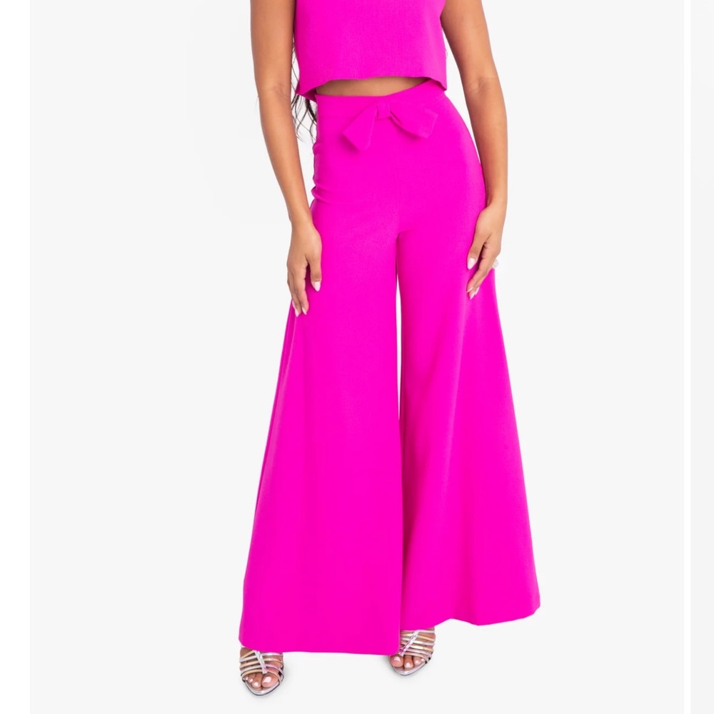 Black Halo Wide Leg Pants